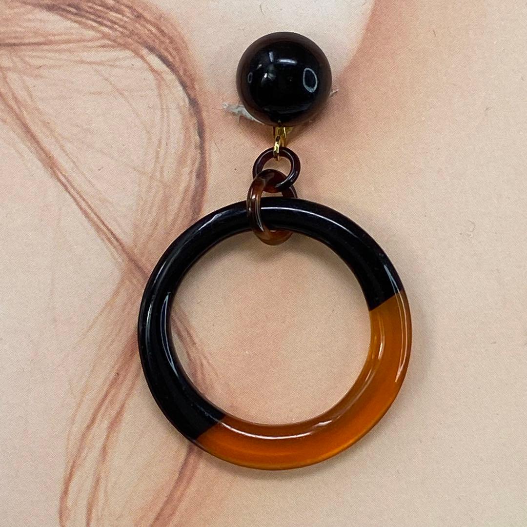 天然　べっ甲　ネジバネ　イヤリング