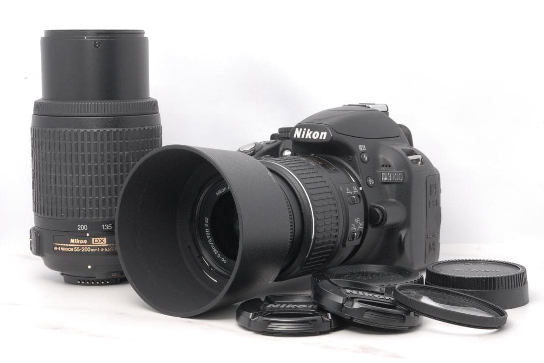 Nikon D3100 ダブルレンズキット　難ありですが美品 　動作確認済み