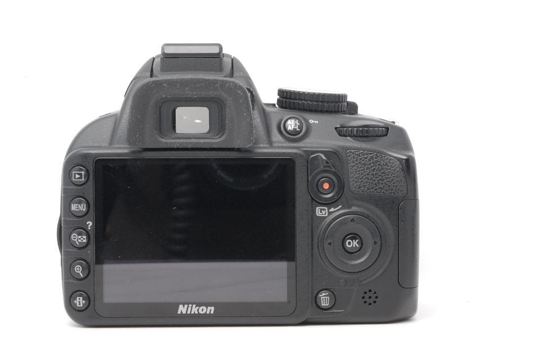 Nikon D3100 ダブルレンズキット　難ありですが美品 　動作確認済み