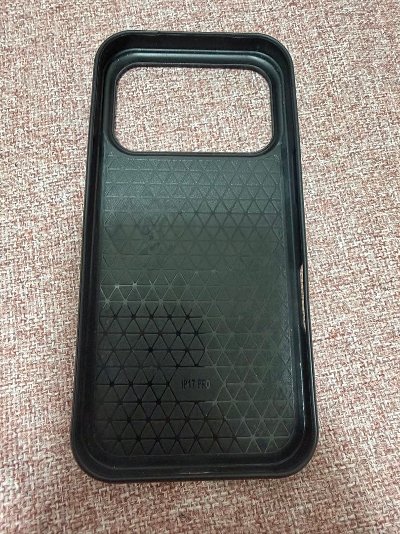 iPhone17 Pro ケース ハート柄 ピンク ほぼ未使用