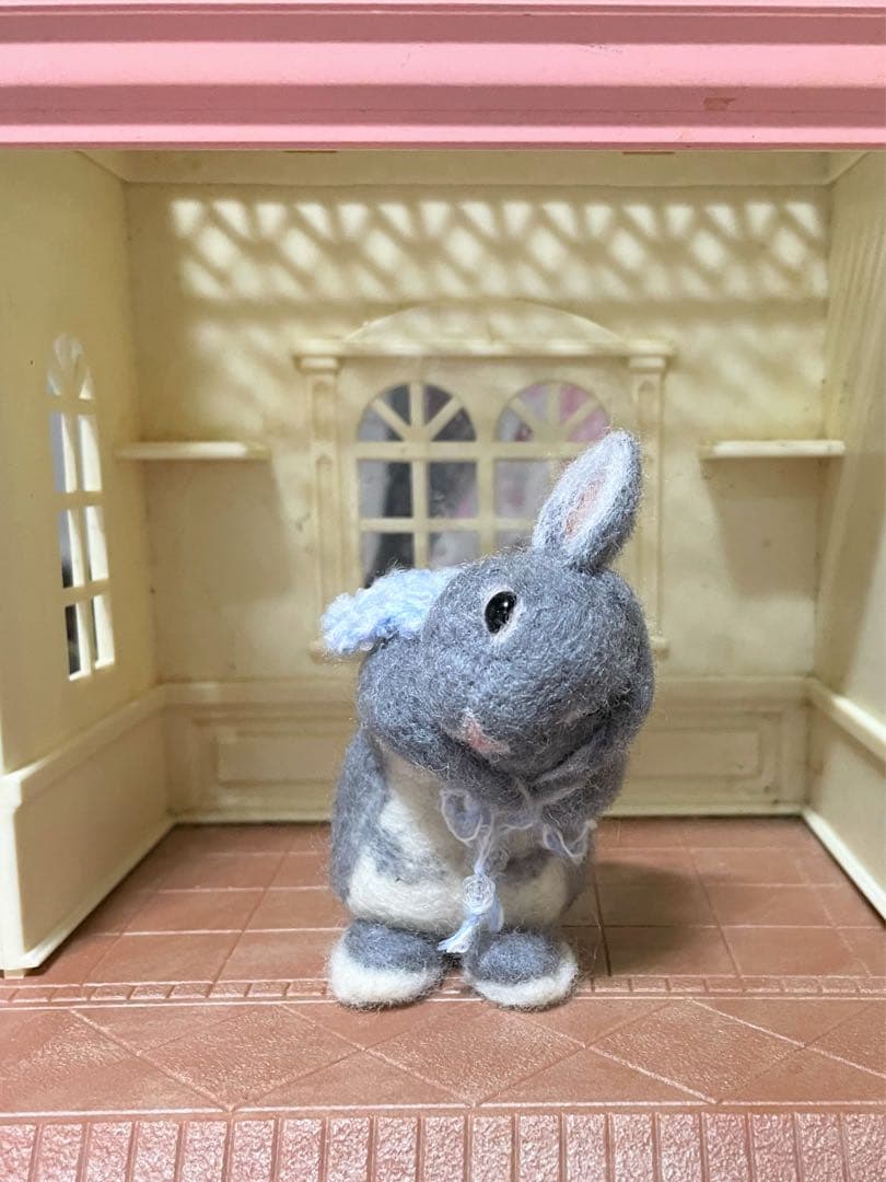 確認用　羊毛フェルト　うさぎ　ティモテ　ブルーオターorライラックオター