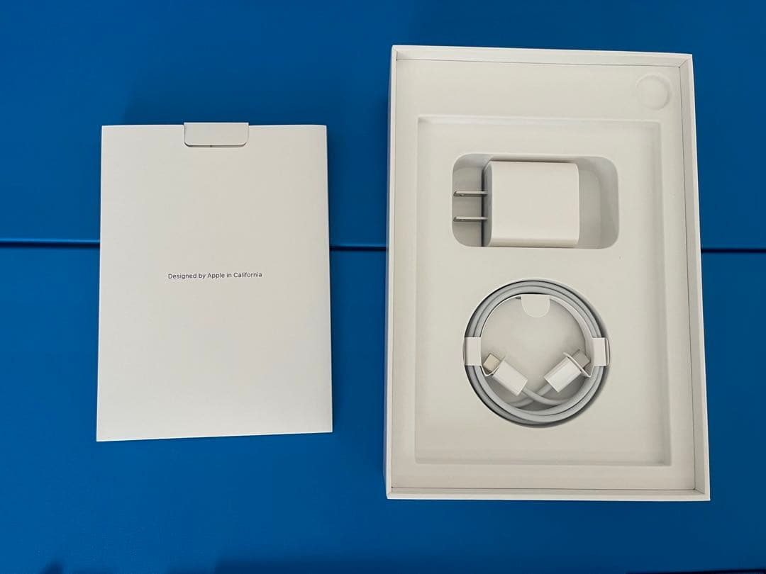 iPad mini 6 256GB Wi-Fi+Cellular Folio付