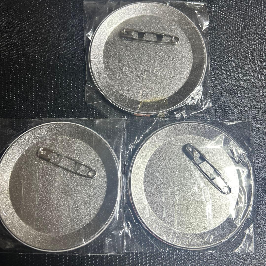 激レア　NARUTO SEGA 限定　第七班　缶バッジセット