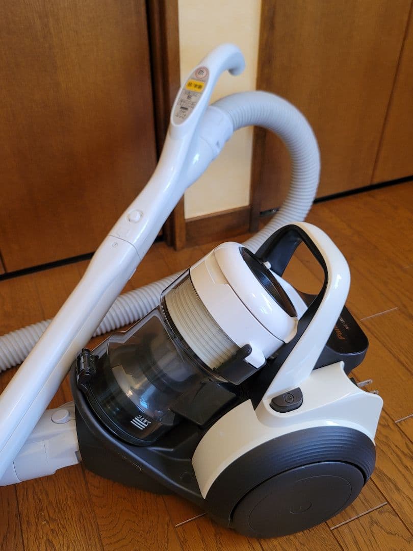 【美品】Panasonic サイクロン式 掃除機 MC-SR24J-W