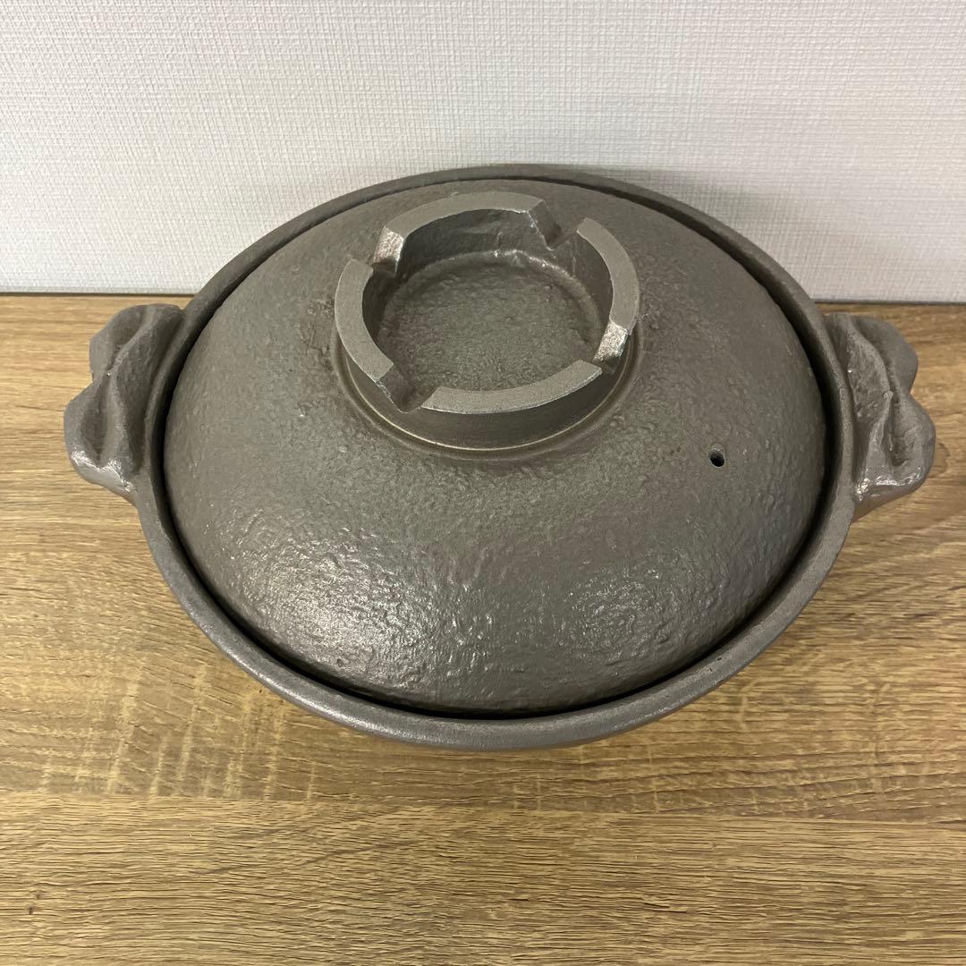 新品未使用　金属製土鍋