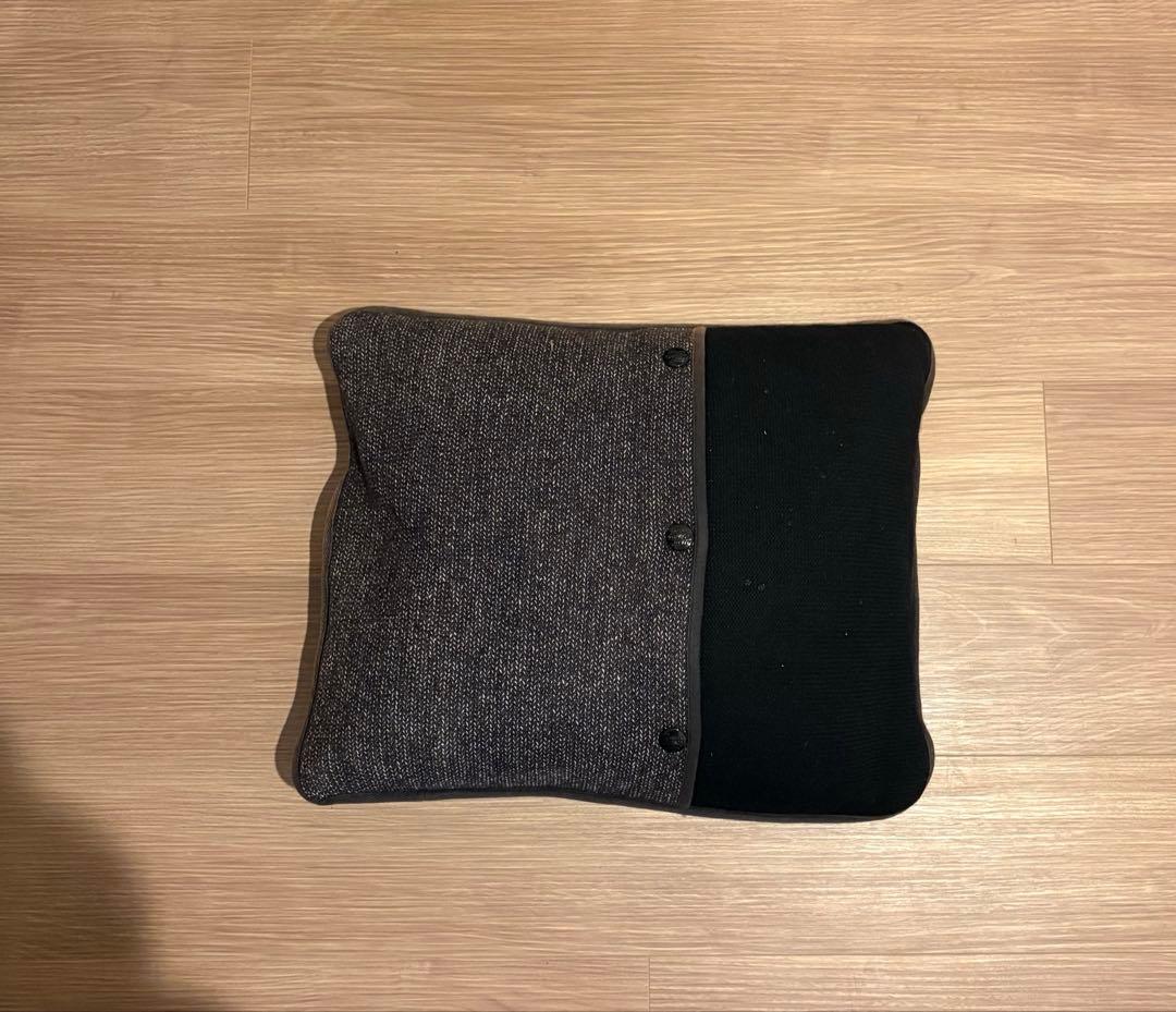 BROWN'S BEACH ダークグレー クッション