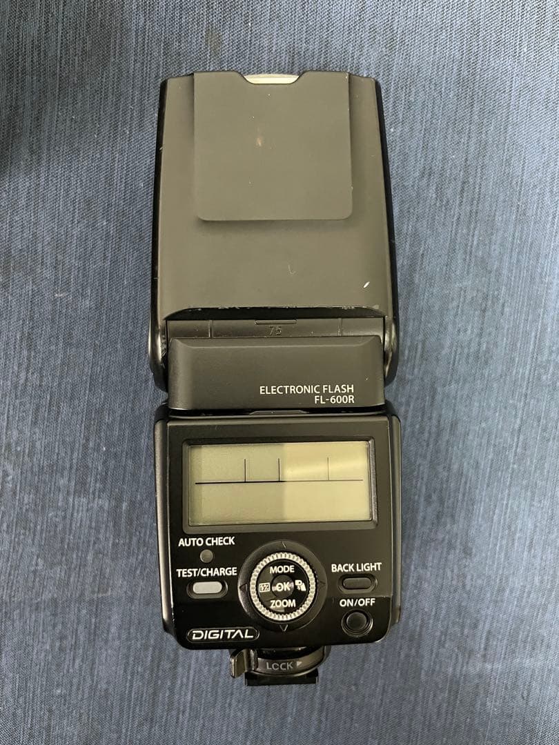 オリンパス　OLYMPUS OM-D E-M5 デジタル一眼レフ　セット売り