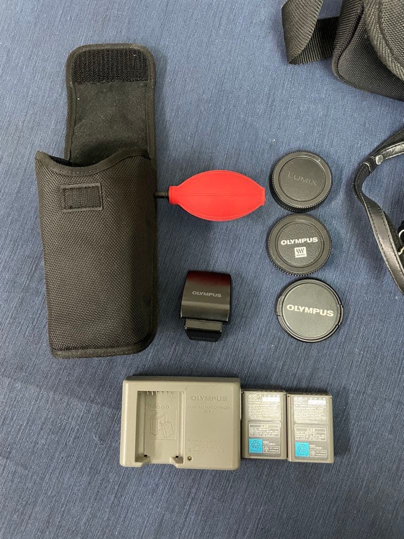 オリンパス　OLYMPUS OM-D E-M5 デジタル一眼レフ　セット売り