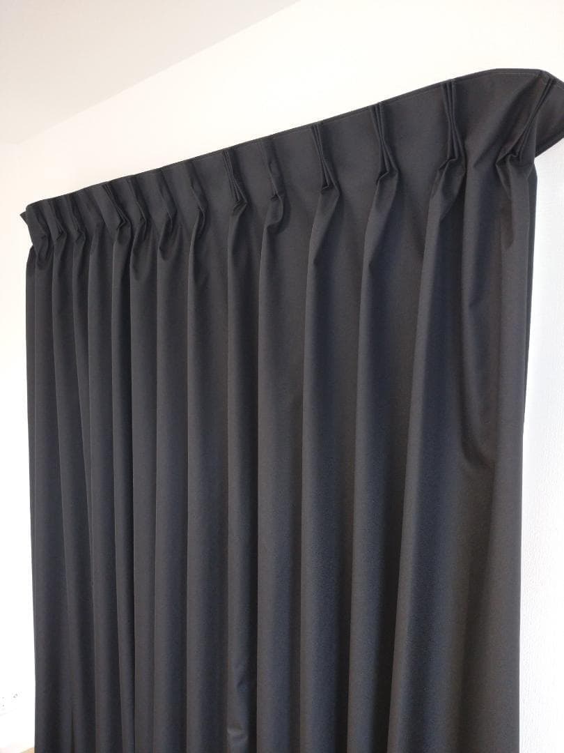 リリカラ　サンゲツ　ミラーレース　高級　オーダーカーテン　２倍ヒダ　遮光1級　黒