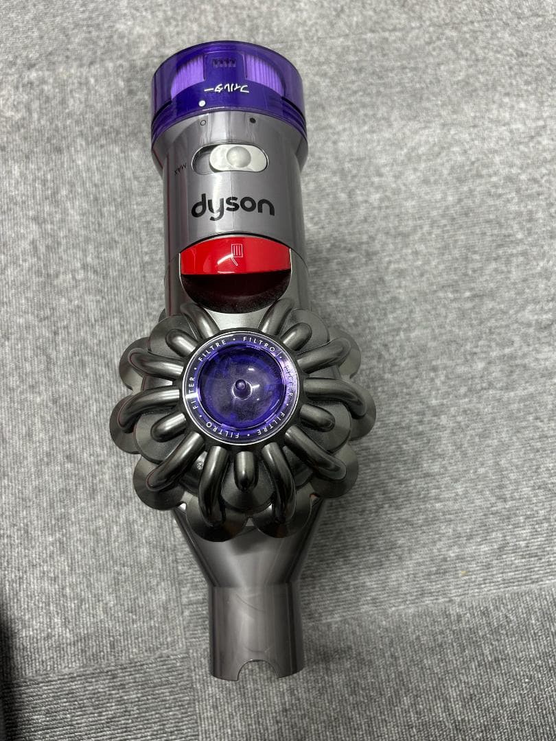 Dyson V8 Slim Fluffy+ スティッククリーナー