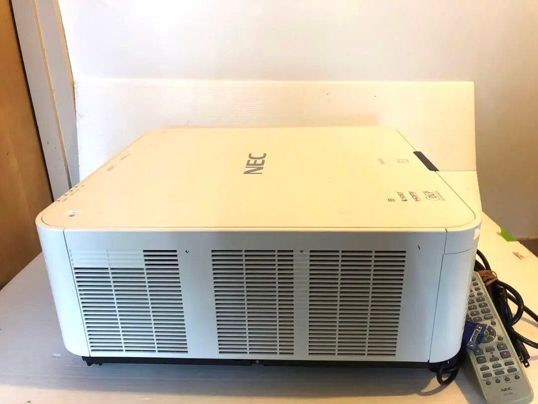 NEC レーザー　NP-PX602WL-WHJD 6000lmランプ残1.7万h