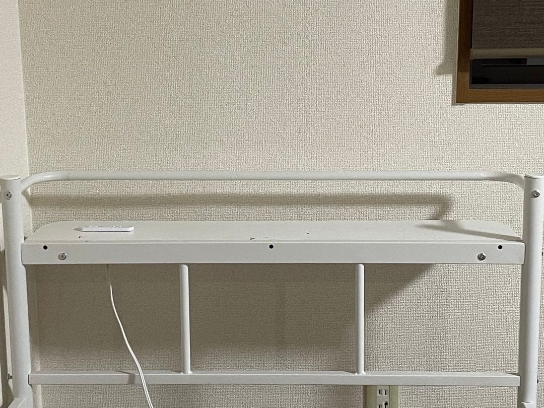 ホワイト シングルベッドフレーム コンセント付き