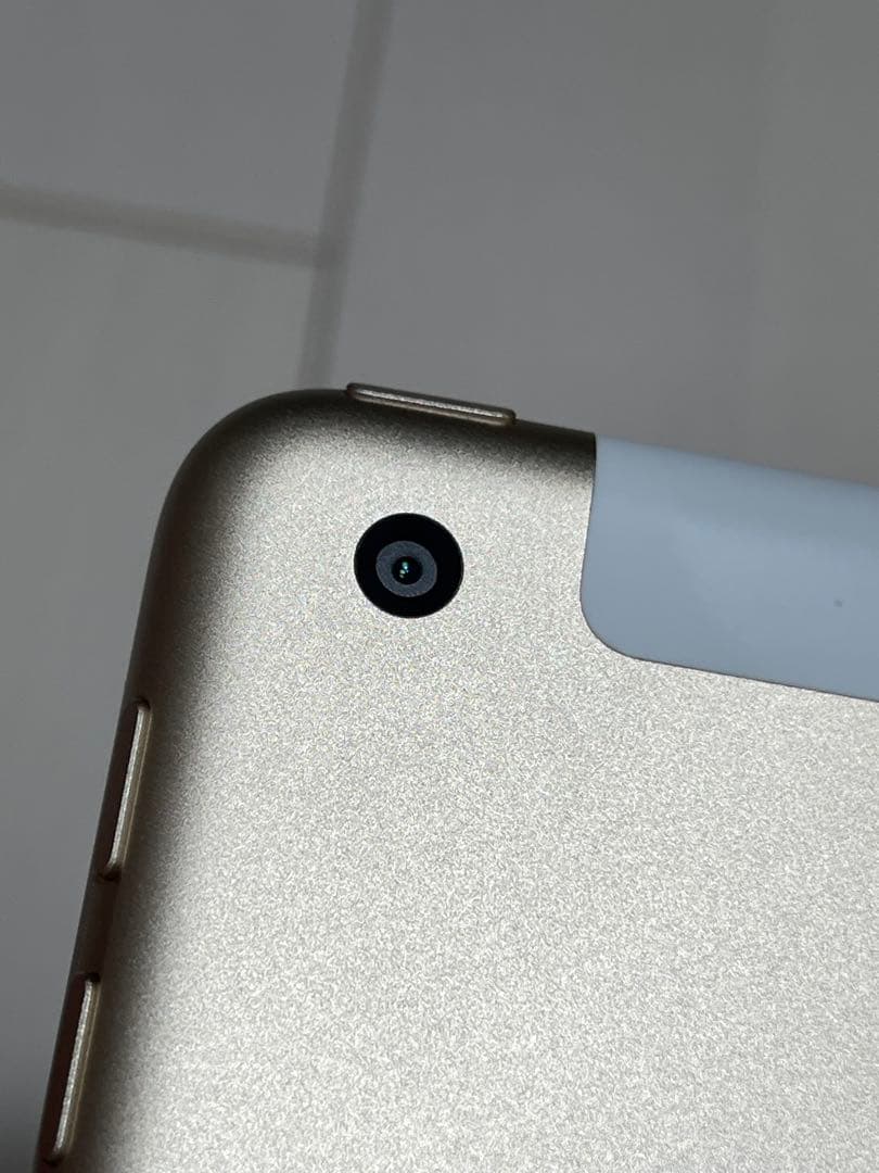 Apple iPad 第5世代 128GB ゴールド