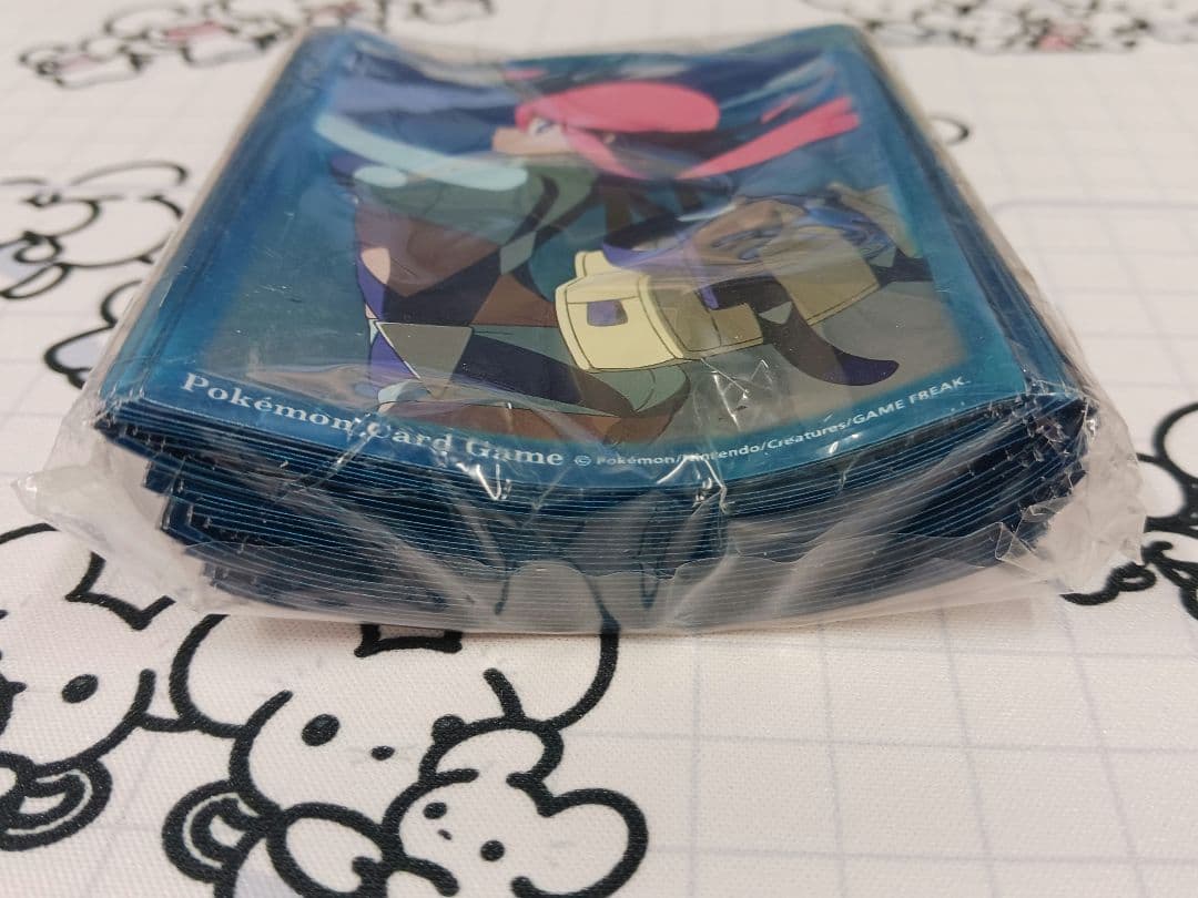 フウロ メタリック 62枚入 デッキシールド ポケモンカード スリーブ