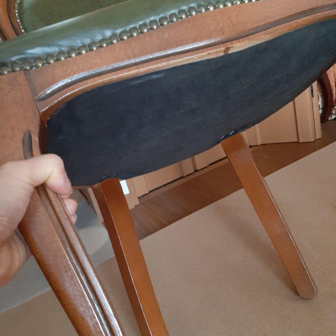 イタリアンダイニングチェア　クラシック　木彫り　猫脚