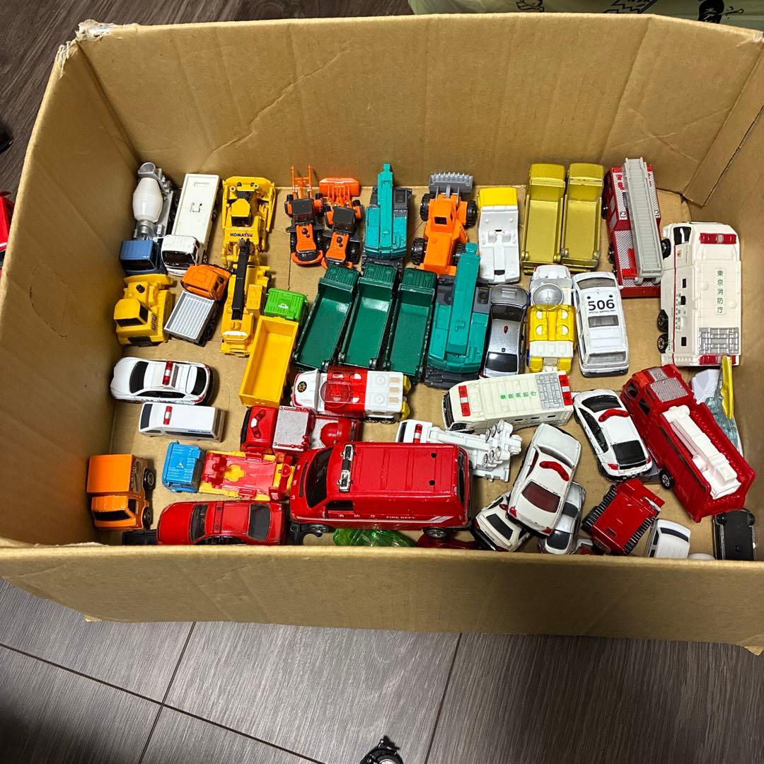 トミカ ミニカー 約100個以上