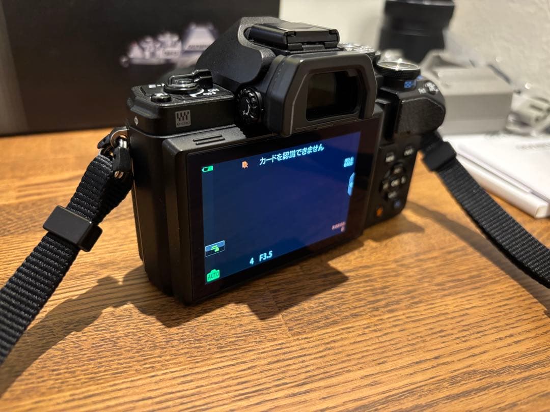 のき　OLYMPUS E-M10 Mark III 本体　レンズ2本　一式