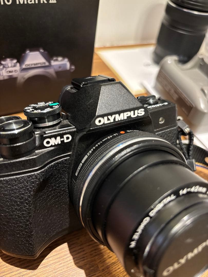 のき　OLYMPUS E-M10 Mark III 本体　レンズ2本　一式