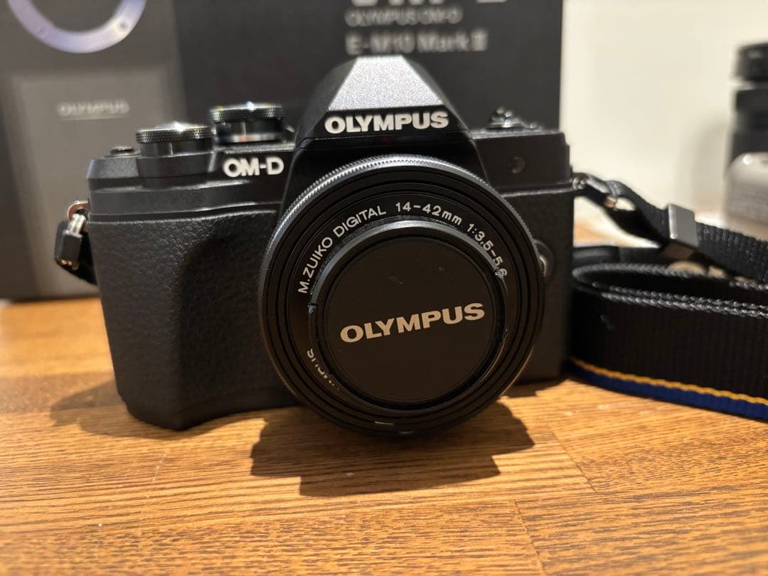 のき　OLYMPUS E-M10 Mark III 本体　レンズ2本　一式