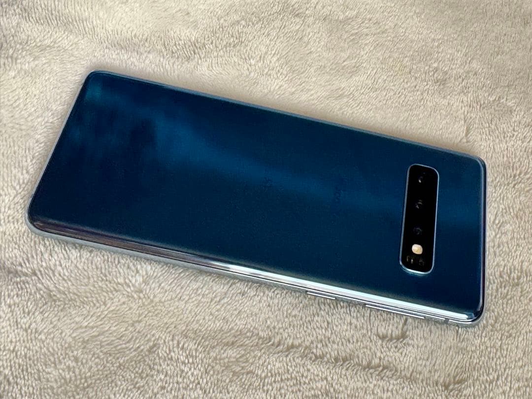Galaxy S10の国内版（Docomo ）