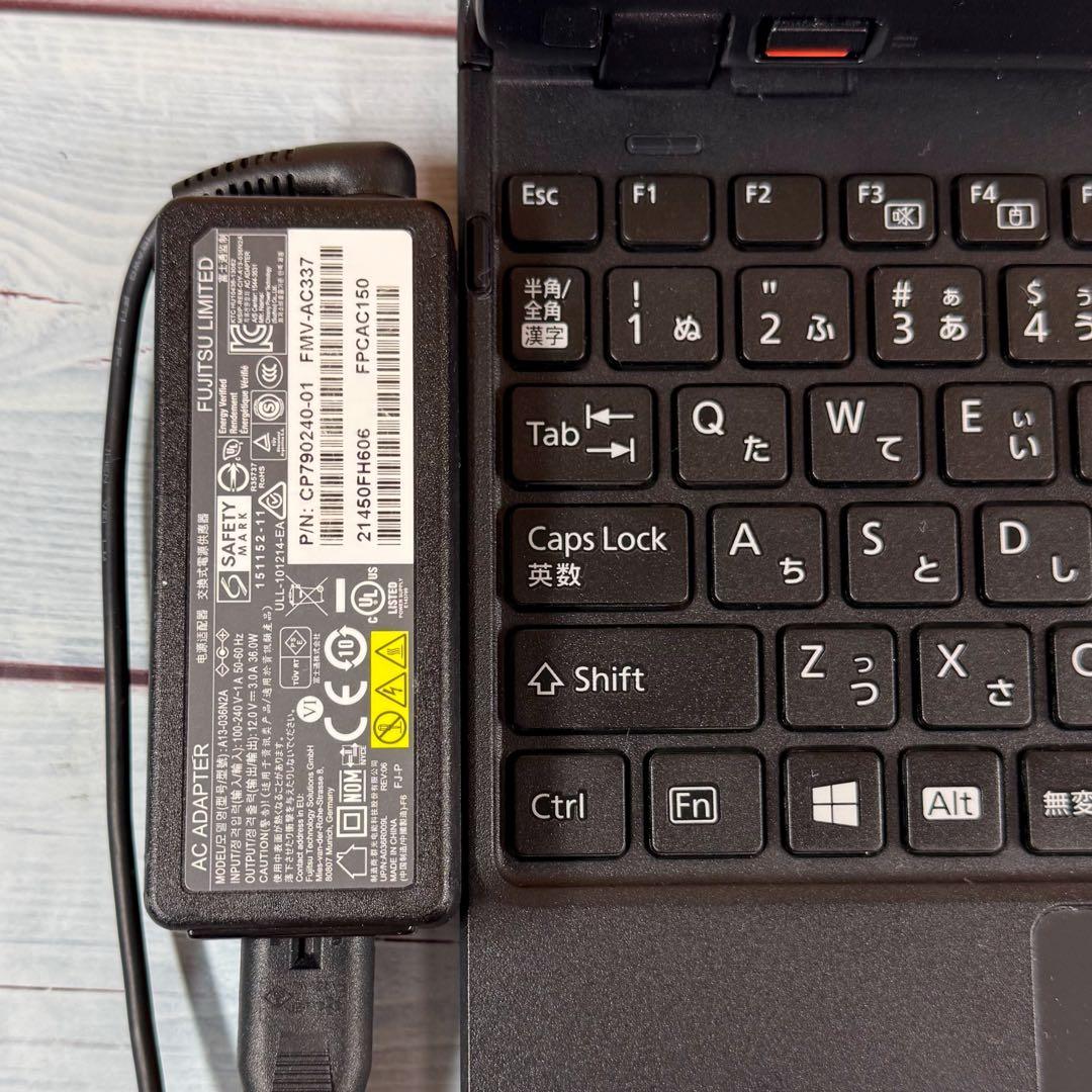 Fujitsu タブレットノートPC 8GB SSD