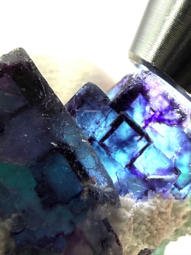 ブルー　パープル　フローライト　原石　鉱物　標本　天然石　石　エロンゴ産