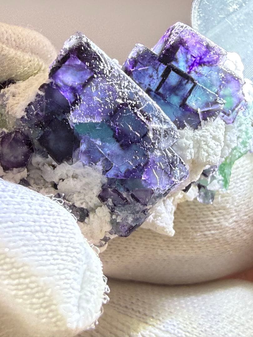 ブルー　パープル　フローライト　原石　鉱物　標本　天然石　石　エロンゴ産