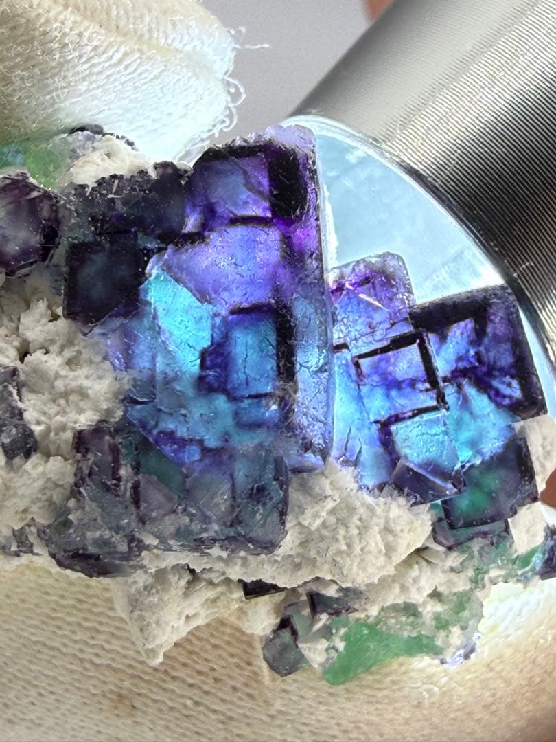 ブルー　パープル　フローライト　原石　鉱物　標本　天然石　石　エロンゴ産