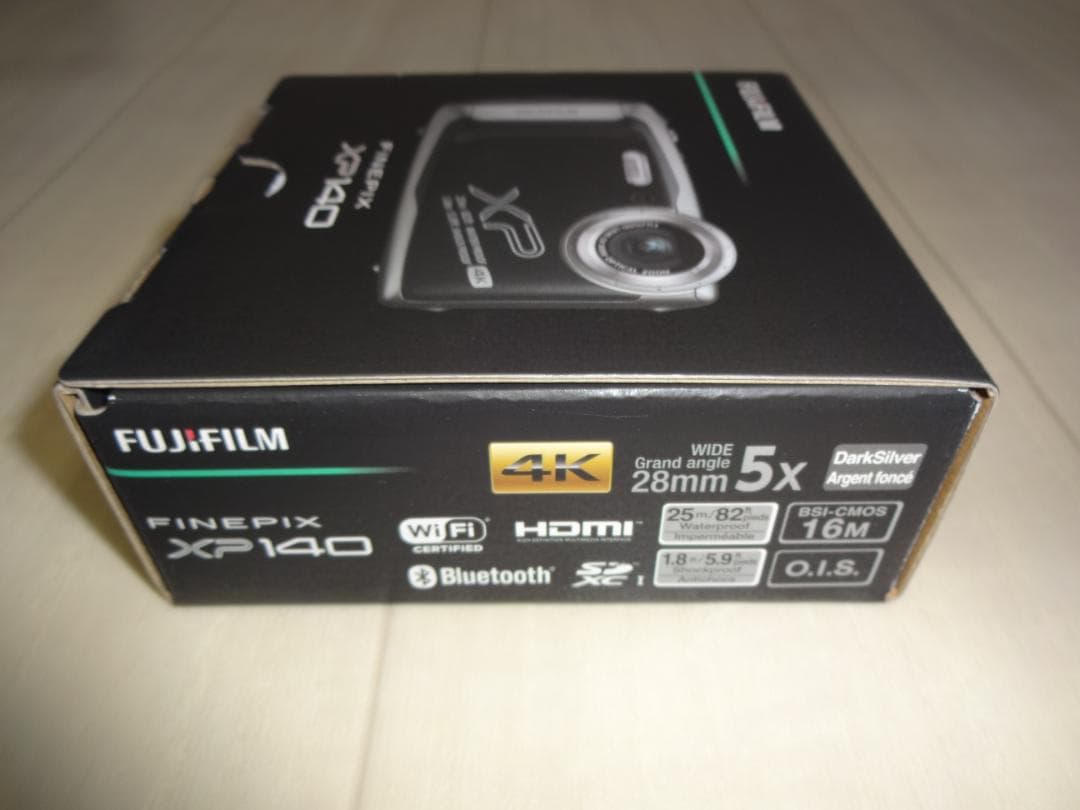 新品・未使用 ☆FUJI FILM FinePix XP 140 ダークシルバー