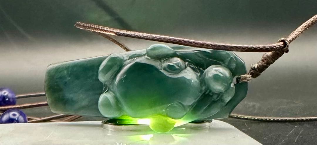 2025.6.22涼風カエル　糸魚川産最上級青玉