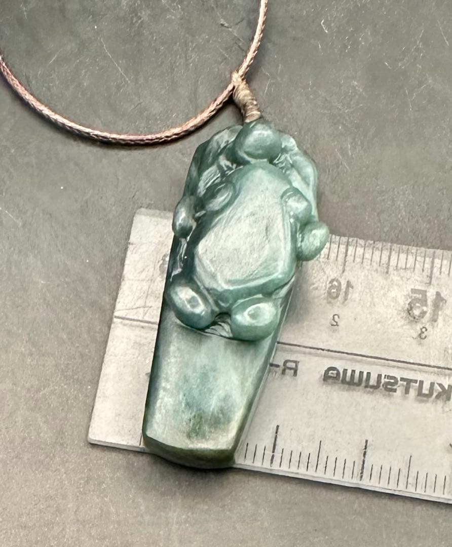 2025.6.22涼風カエル　糸魚川産最上級青玉