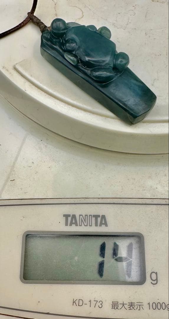 2025.6.22涼風カエル　糸魚川産最上級青玉