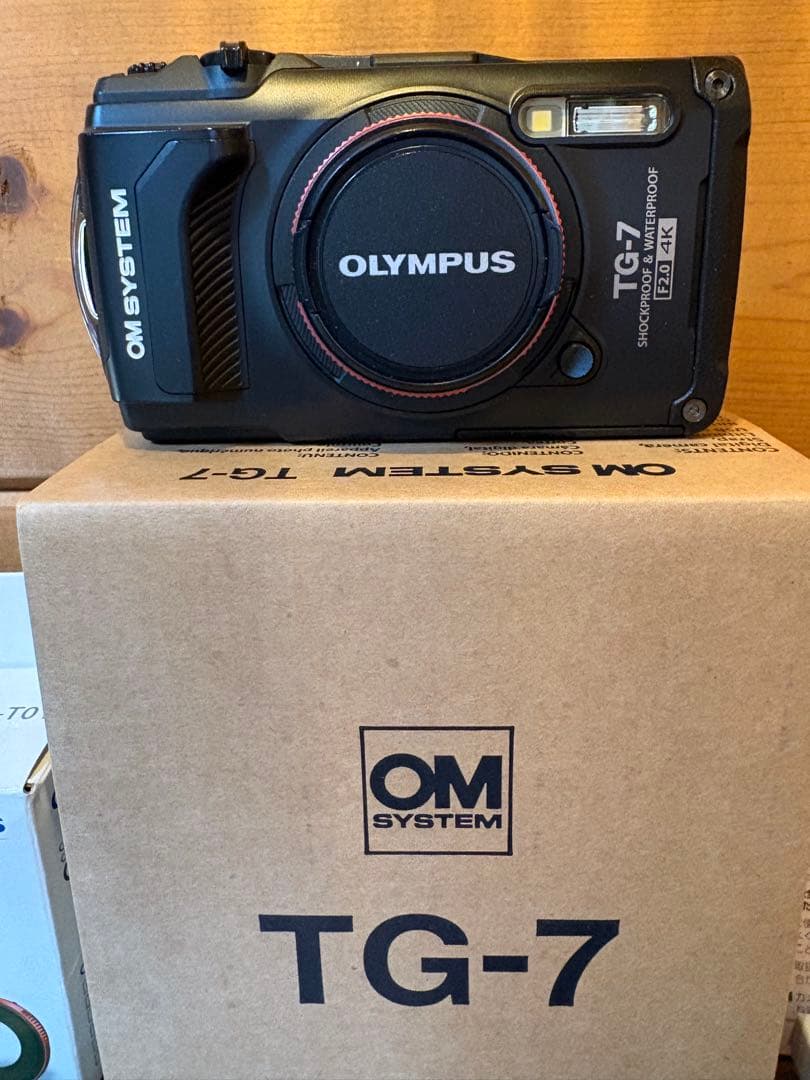 OM SYSTEM TG-7 コンパクトデジタルカメラ　オプション部品付き