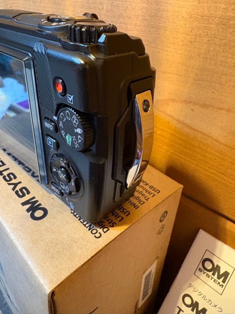 OM SYSTEM TG-7 コンパクトデジタルカメラ　オプション部品付き