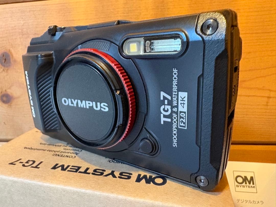 OM SYSTEM TG-7 コンパクトデジタルカメラ　オプション部品付き