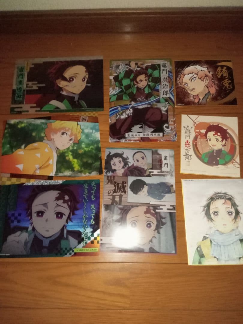 鬼滅の刃 缶バッジ・クリアカード・ミニ色紙・キーホルダー・缶磁石まとめ売り