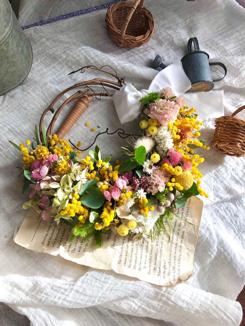 春待ち　パールアカシアと小花のハーフリース