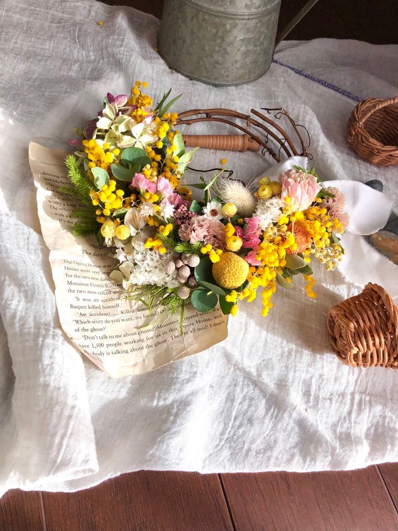 春待ち　パールアカシアと小花のハーフリース