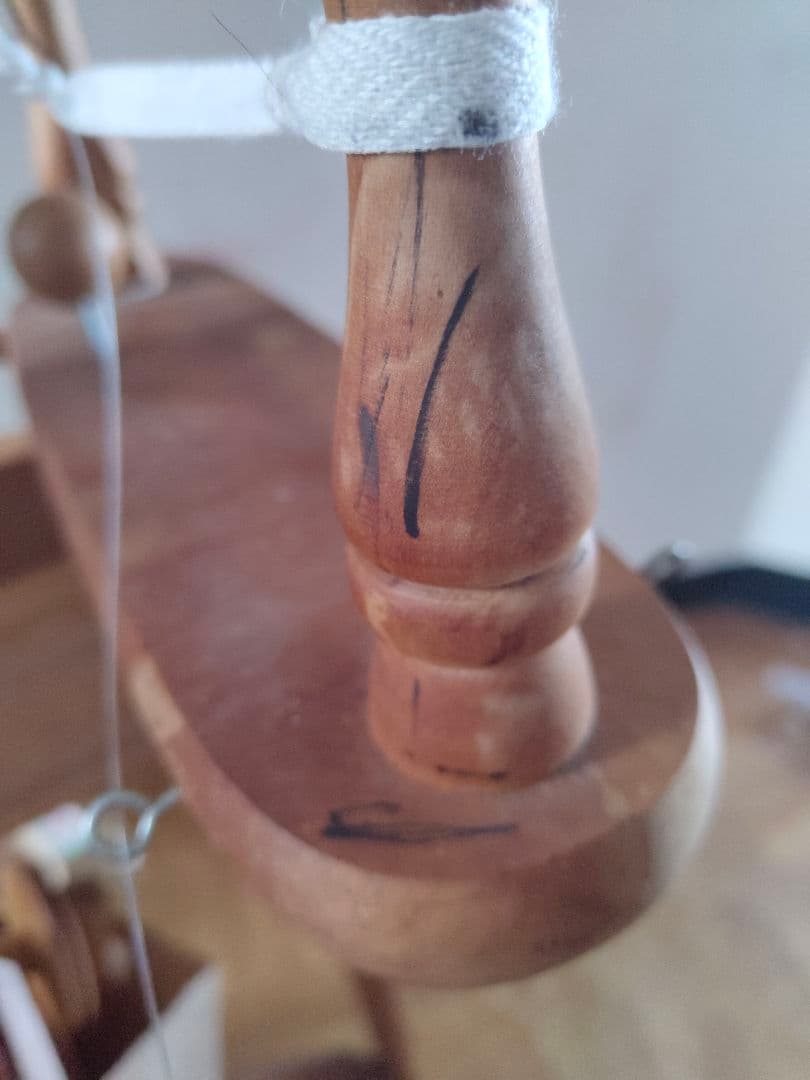 糸紡ぎ機　糸車(ボビン台、ボビン、糸かせ、説明書つき)