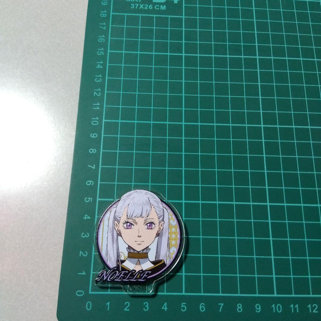 【ブラッククローバー】ノエル アクリルバッジ