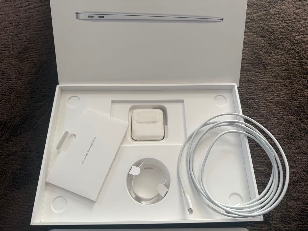 Apple MacBook Air 13インチ M1 256GB SSD