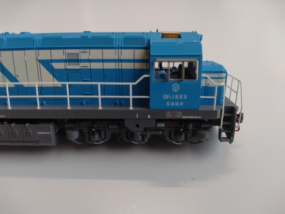 長鳴火車模型　DF5G ディーゼル機関車 Nゲージ