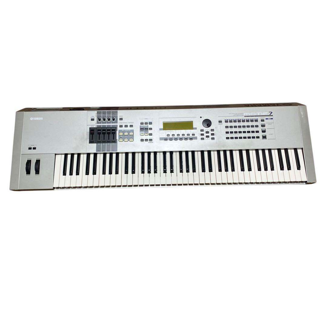 【現状品　音出OK】YAMAHA MOTIF7 シンセサイザー　キーボード