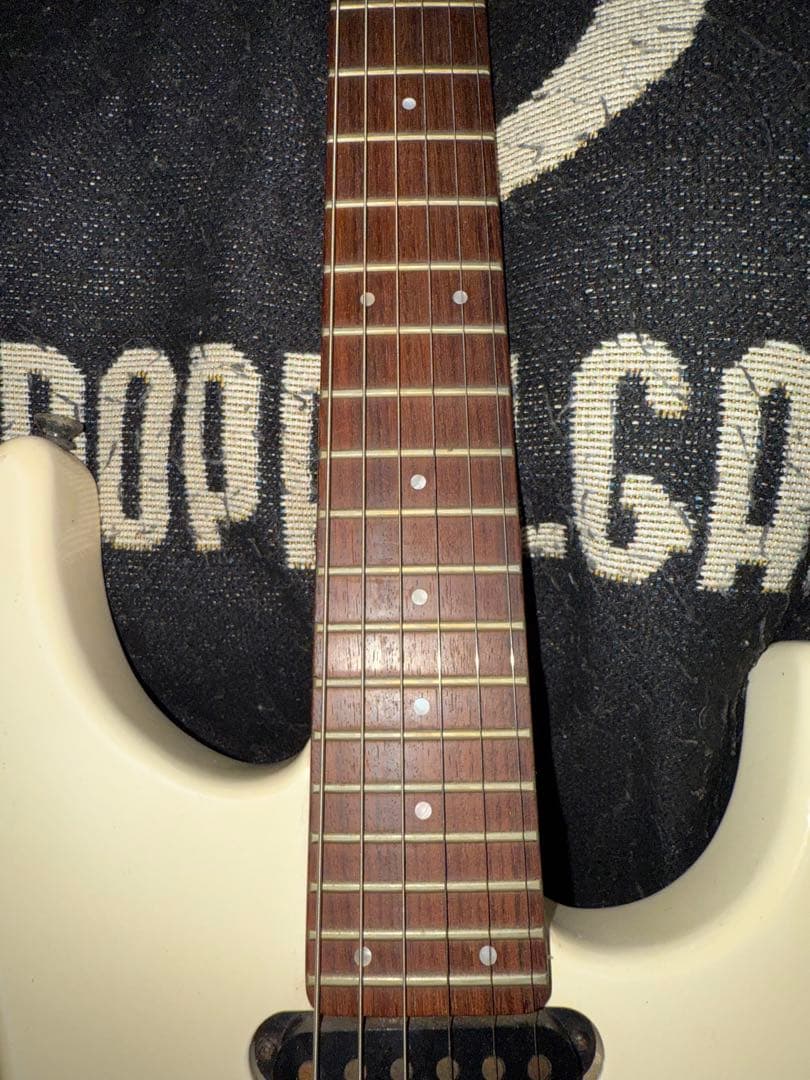 FERNANDES エレキギター アイボリー