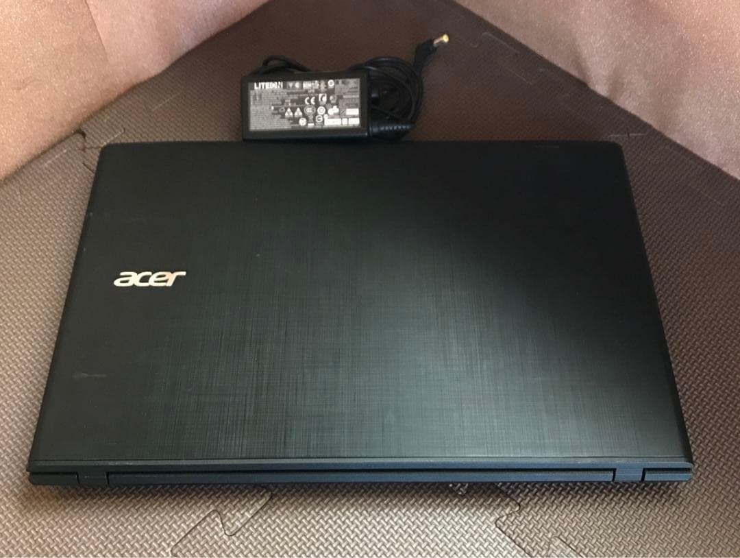 日本Acer スリムノート Core i5 大容量ストレージSSD+HDD