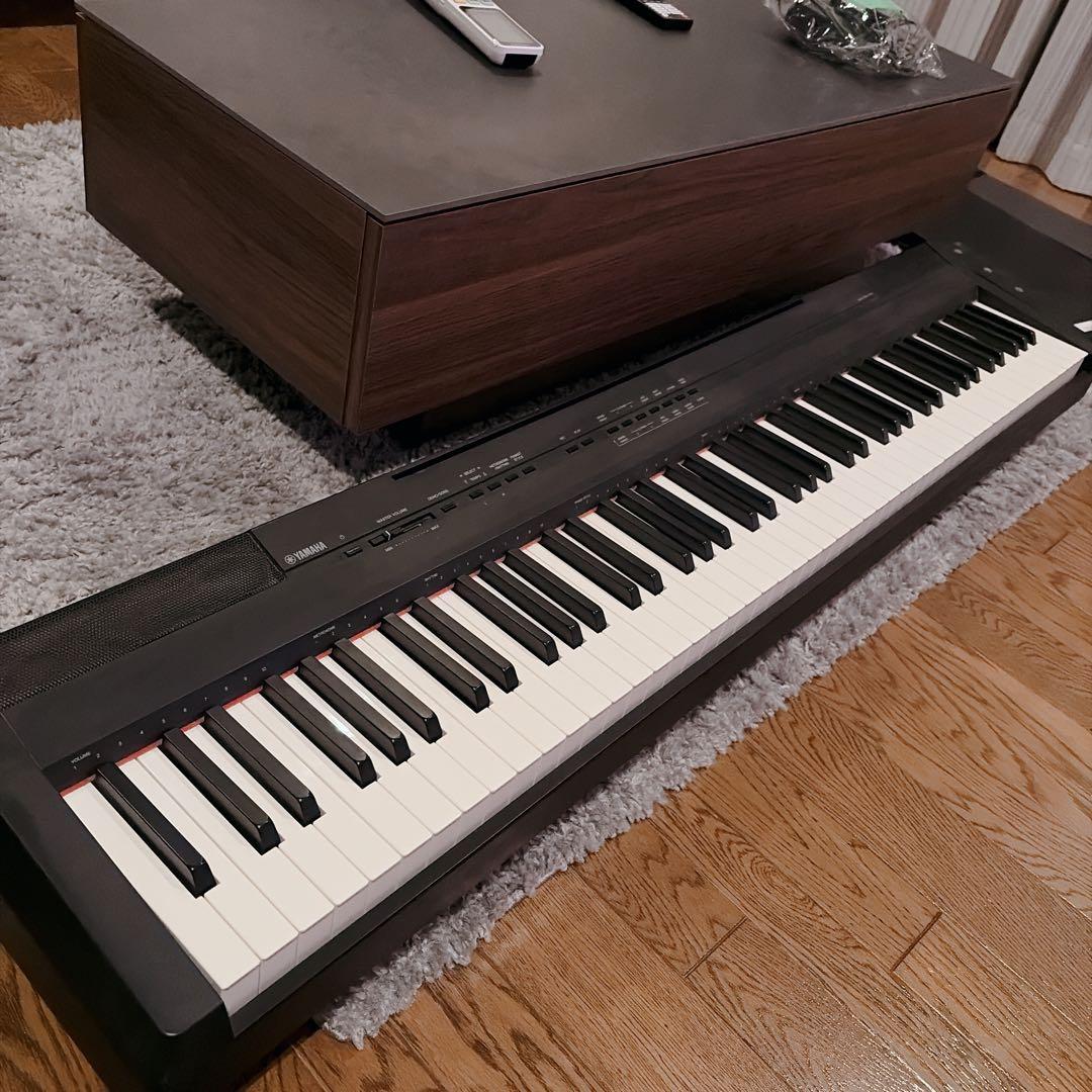 YAMAHA ヤマハ P-105 電子ピアノ　譜面台　ペダル付き