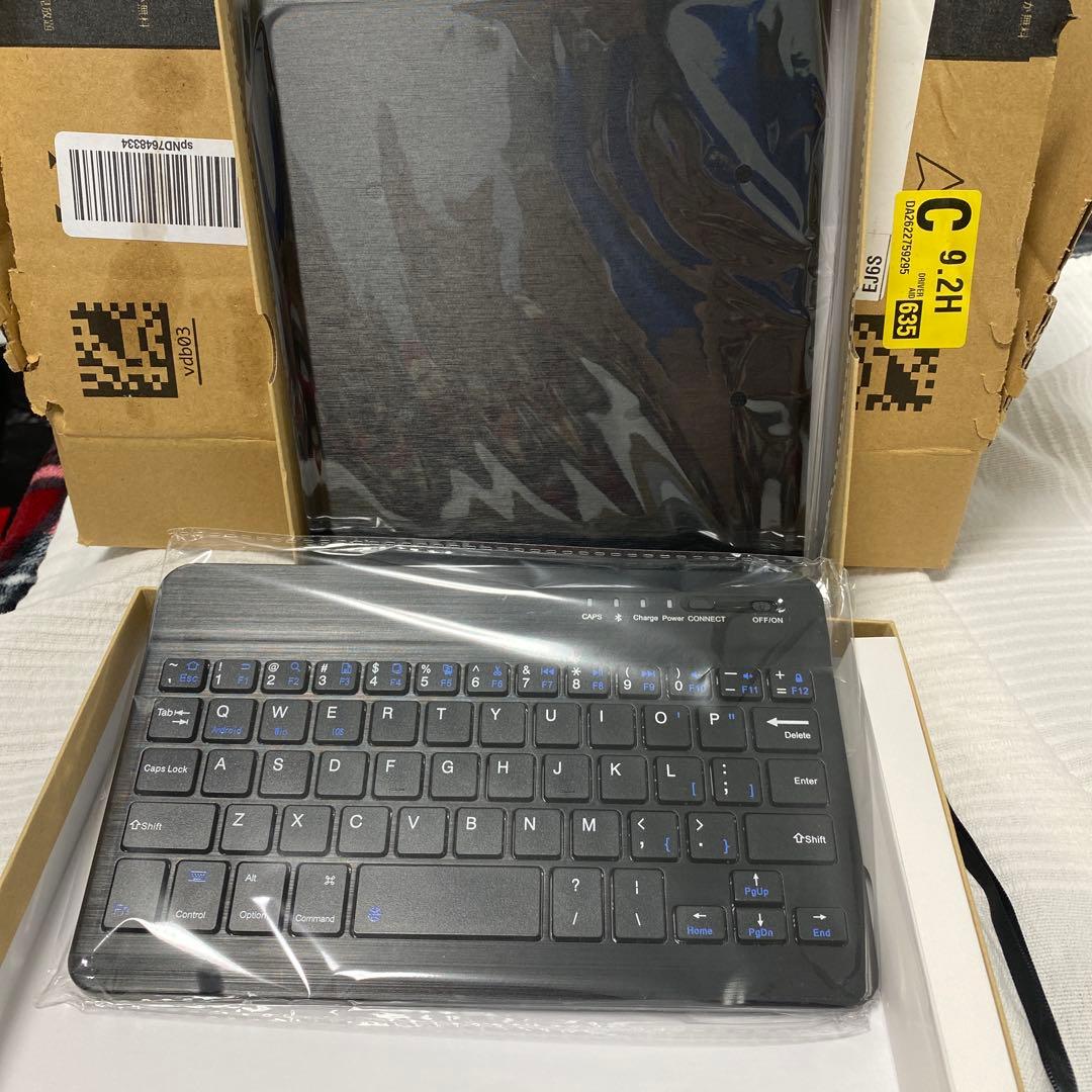 Apple iPad mini 3 128ギガ　ゴールド　カバーキーボードつき
