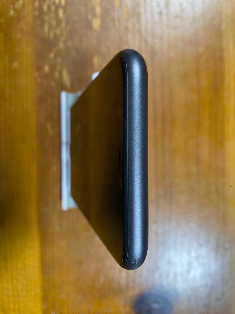 iPhone 11 Black 64GB SIMフリー