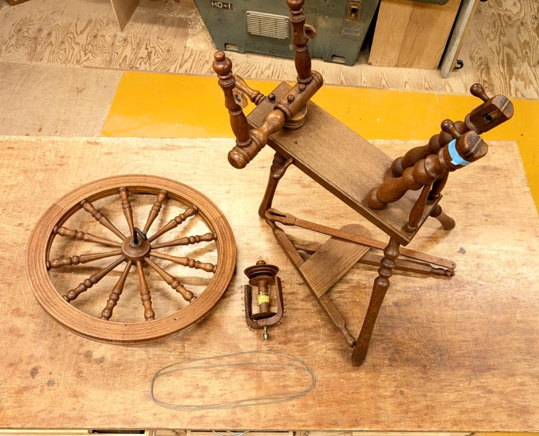 紡毛機　紡ぎ車　糸車　（イギリス製）