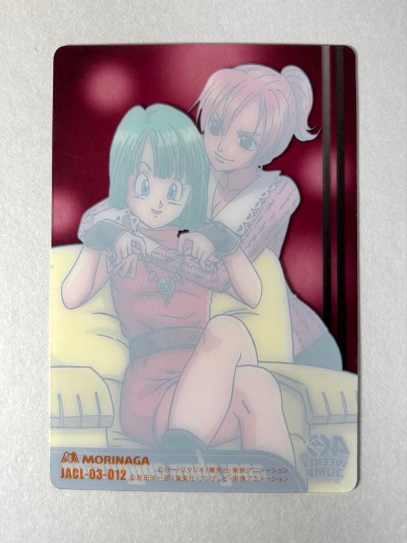 ジャンプ　40周年　ドラゴンボール　ワンピース　ウエハース　カード　ナミ　ブルマ